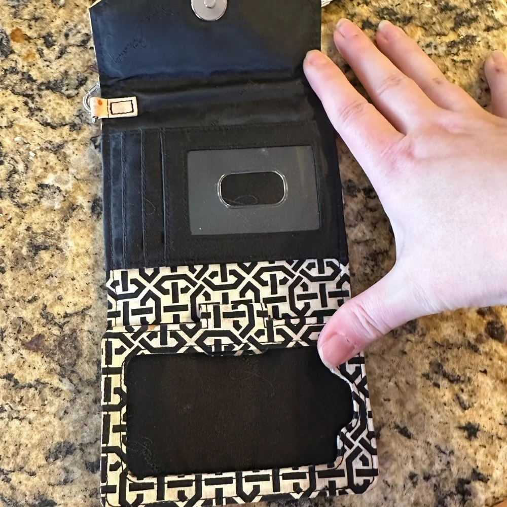 Retired Vera Bradley wristlet - Picture 2 of 4